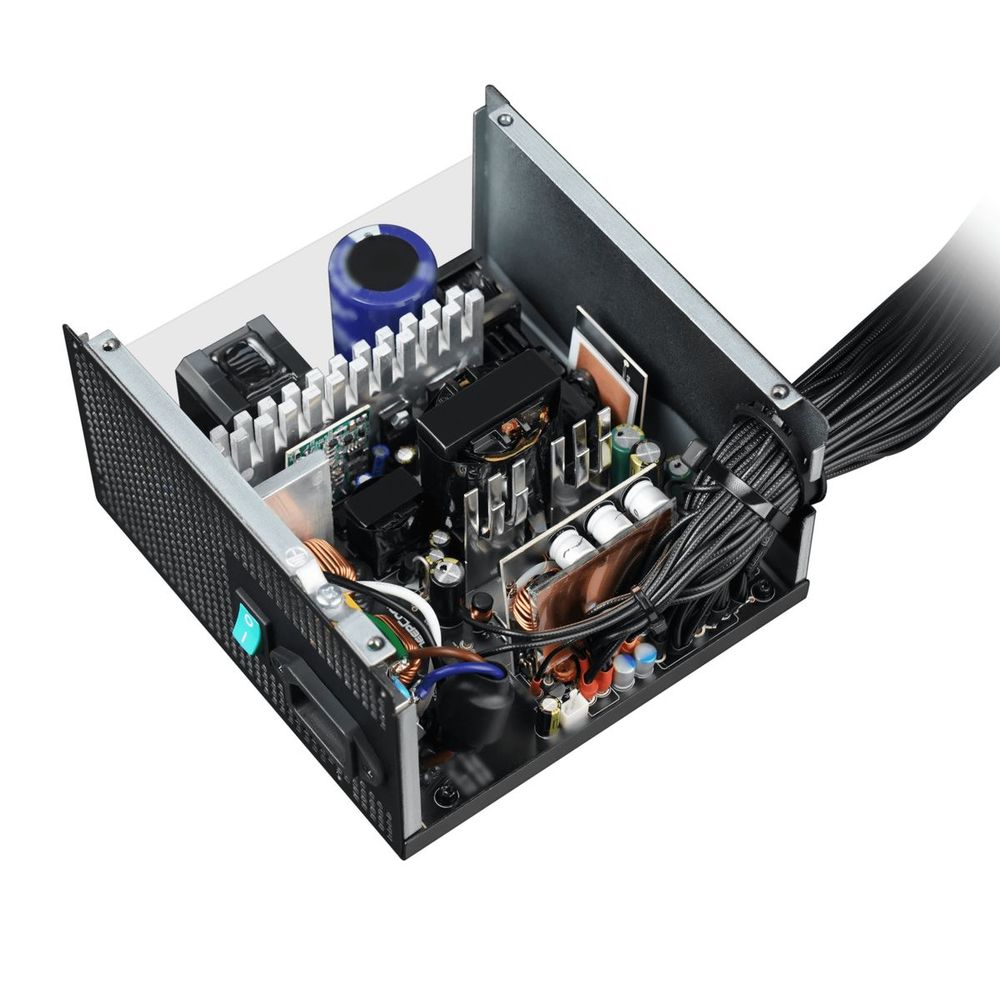 Блок питания GamerStorm PN650D (R-PN650D-FC0B-WGEU-V2)