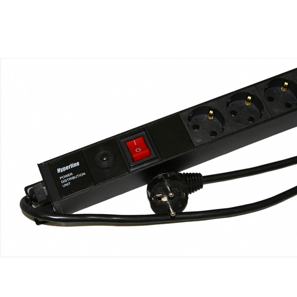 Сетевой фильтр Hyperline Hyperline SHE-15SH-3IEC-SF-2.5EU Блок розеток, вертикальный, 15 розеток Schuko, 3 розетки IEC320 C13, выключ. с подсветкой, защита от перенапряж., кабель питания 2.5м (3х1.5мм2) с вилкой Schuko 16A, 250В, 1040x44.4x44.4мм (ДхШхВ), корпус алюминий, черный